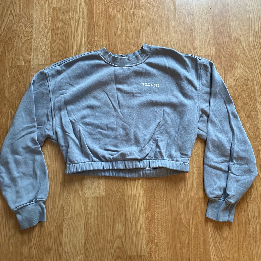 Cropped and Bunched Sweatshirt Divided H&M